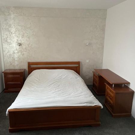 Eroilor Apartament Lejlighed Suceava Eksteriør billede