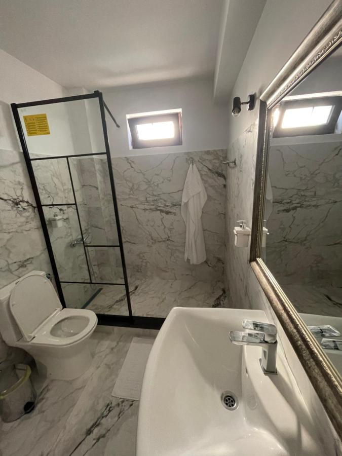 Eroilor Apartament Lejlighed Suceava Eksteriør billede